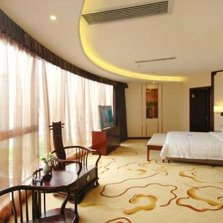 Guilin Tailian Hotel Экстерьер фото