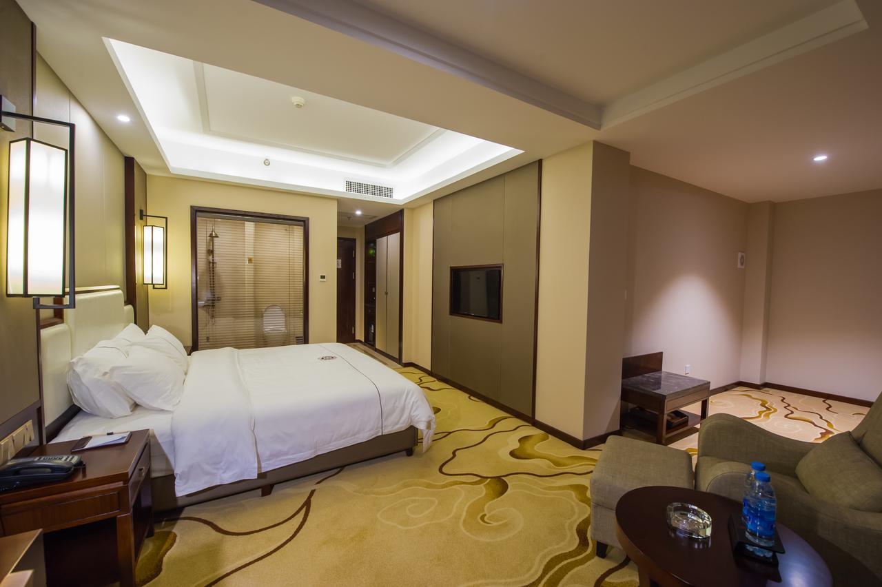 Guilin Tailian Hotel Экстерьер фото