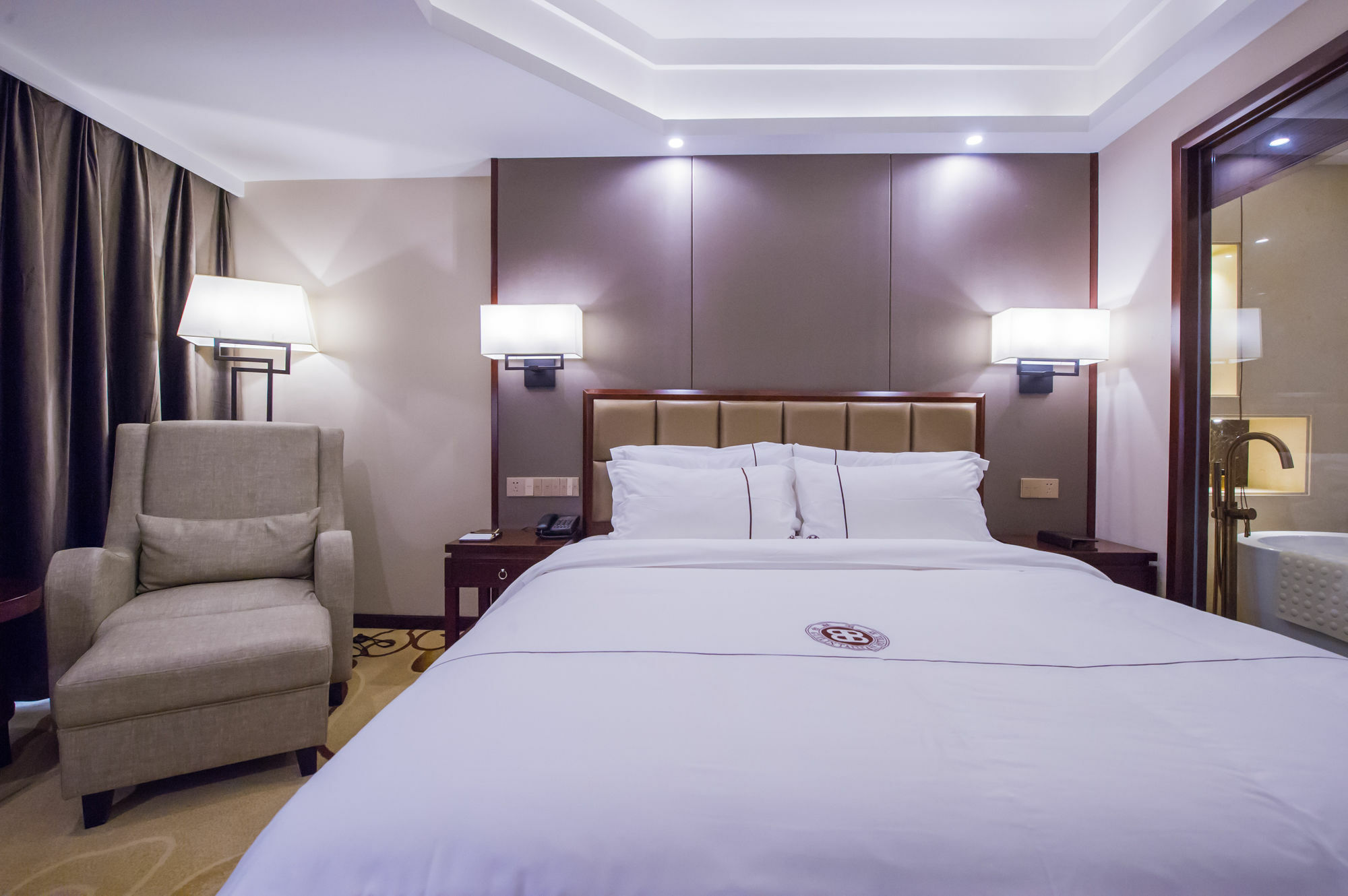 Guilin Tailian Hotel Экстерьер фото